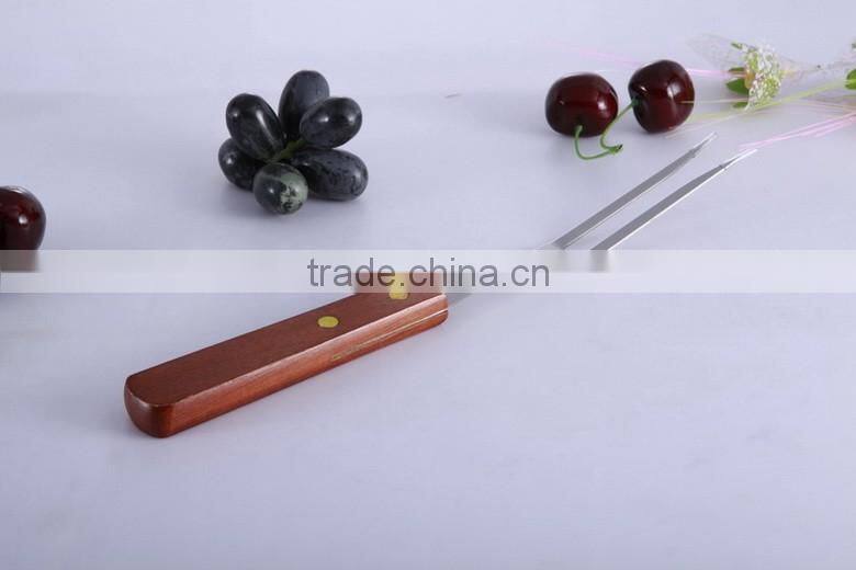 High Quality Wooden Handle HB-69015 Bbq Grill Tool Set Stainless Steel BBQ Tool Set Hot Sale 4 Pieces BBQ Tool Set Grill