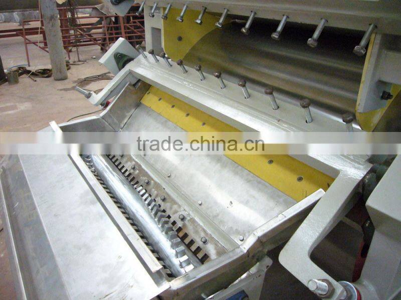 Resin chips steel belt making machine