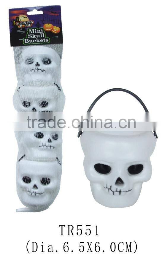 Mini plastic halloween skull shape candy bucket set