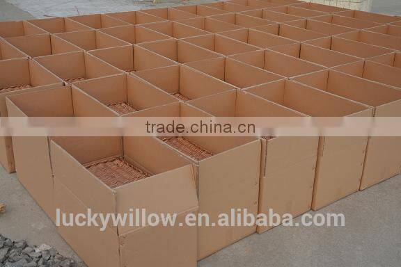 Christmas wine gift baskets in dark brown
