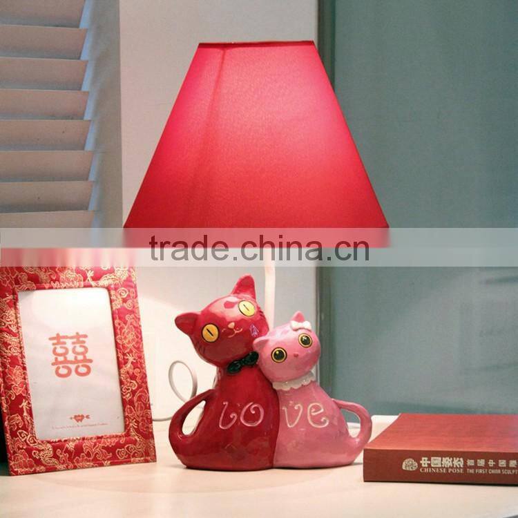 Custom resin cute kids Elf table lamp manufacturer