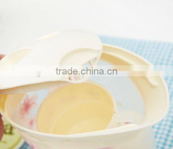 with the handle drinking water bottle