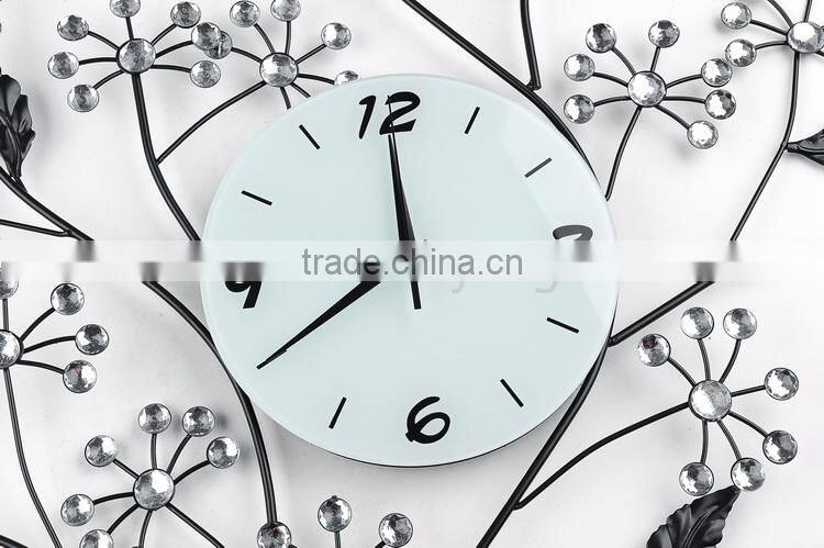 2015 china factory modern luxury tree design iron art quartz wall clock