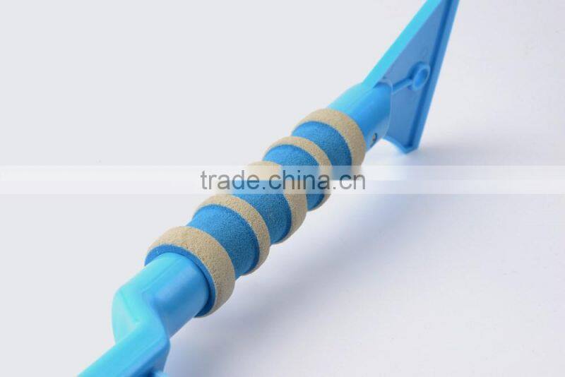 snow brush with ice scraper