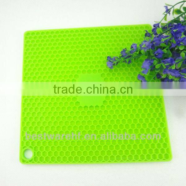 honeycomb shape soft FDA silicone cup mat hot pot pan mat