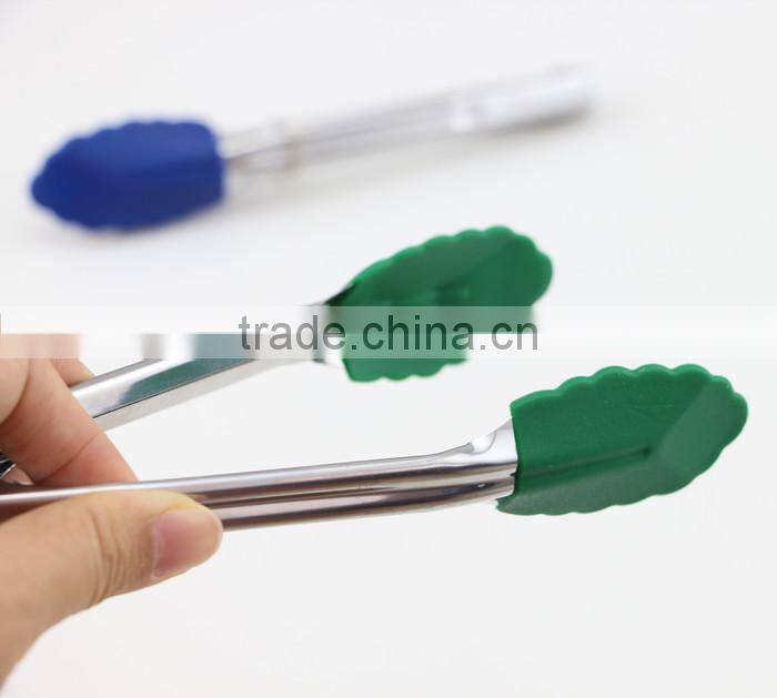 Heat Resistant Silicone Food Tongs Kitchen Tongs ,Silicone Function of food tongs
