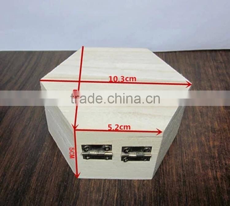 Roud finish cute wooden jewellery box
