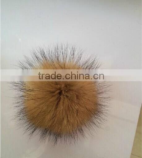 Hot sell real raccoon fur accessory/ raccoon fur pompom