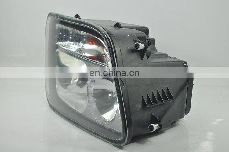 Best Quality Head Lamp Oem 9438200361 for MB Actros MP2 Truck Body Parts Head Light