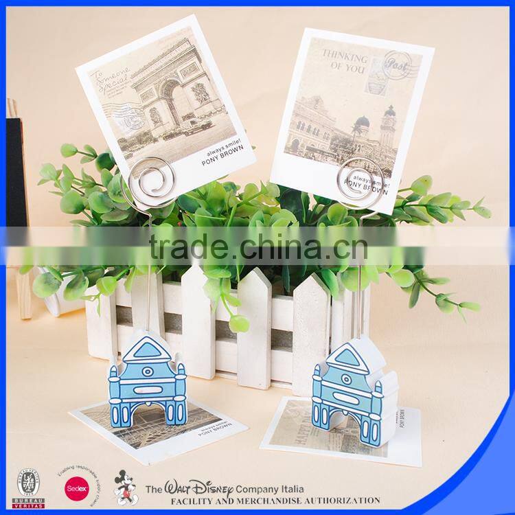 Yes shaped place card holder as wedding name card holder