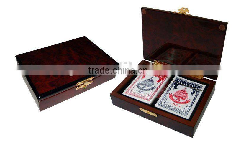 Wooden Poker Game Set