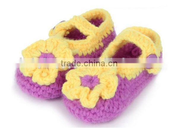 popular new design cheap crochet baby booties