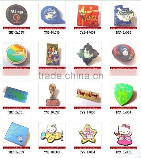 High quality 3D Eagle Stamping Antique Gold Brass Badge