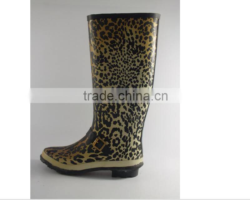 fashion rubber camo rain boots