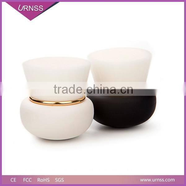 Soft nylon cleansing facial brush