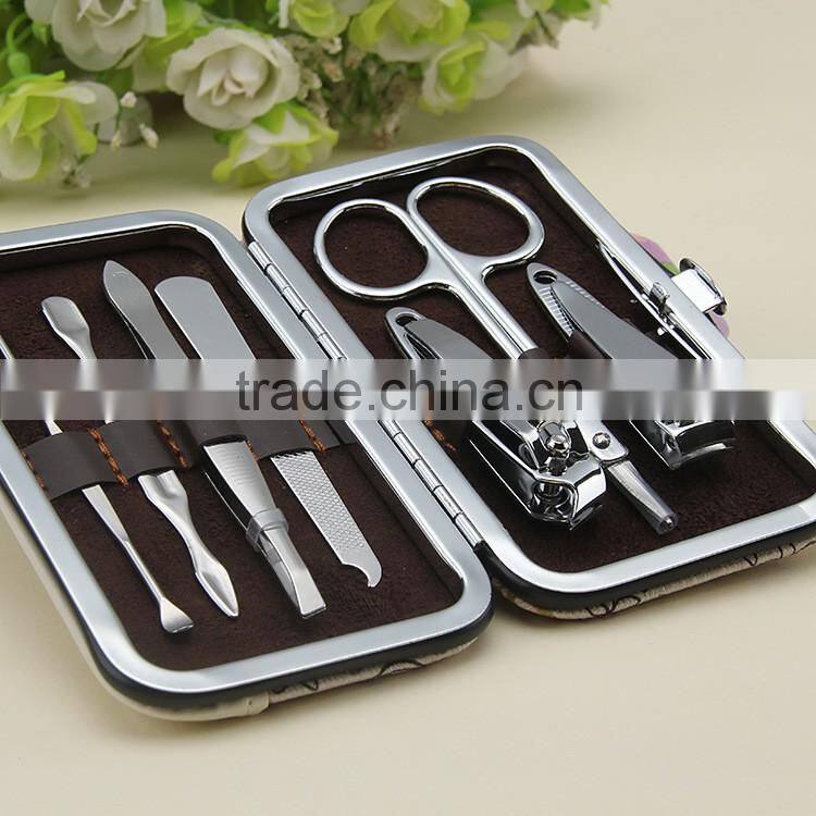 Bonvatt 7 pcs Professional Nail care set Manicure Kit Manicure Set men's manicure set suitcase