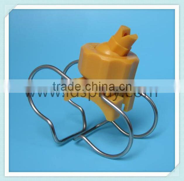 Platic adjustable ball clip on spray nozzle