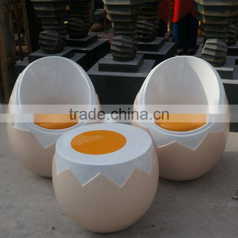 Fiberglass outdoor egg table and chair