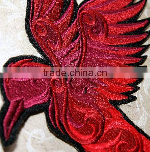 Custom high quality embroidered creative bird patch for clothes embroidery patch made in china choose size/color