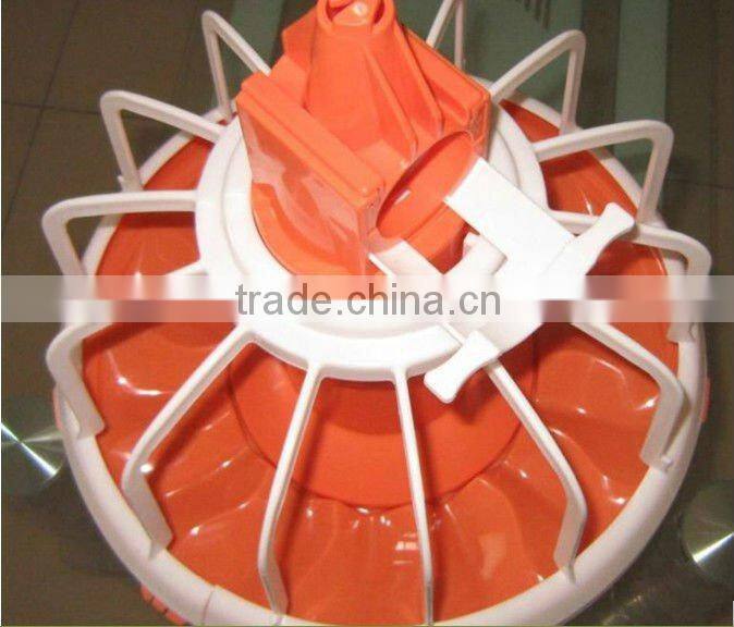2013 new hot China poultry feeders and drinkers