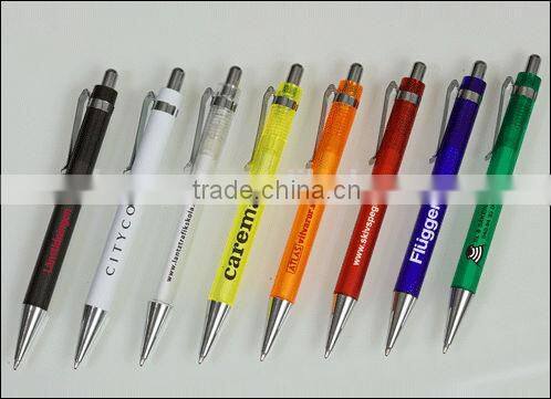 Pad printing machine to print on pens