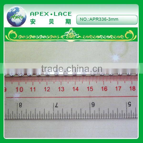 APR336 silvery white decorative crystal chain wholesale