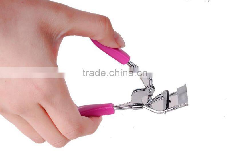 2016 hot sale coloful plastic handle covered metal eyelash curler