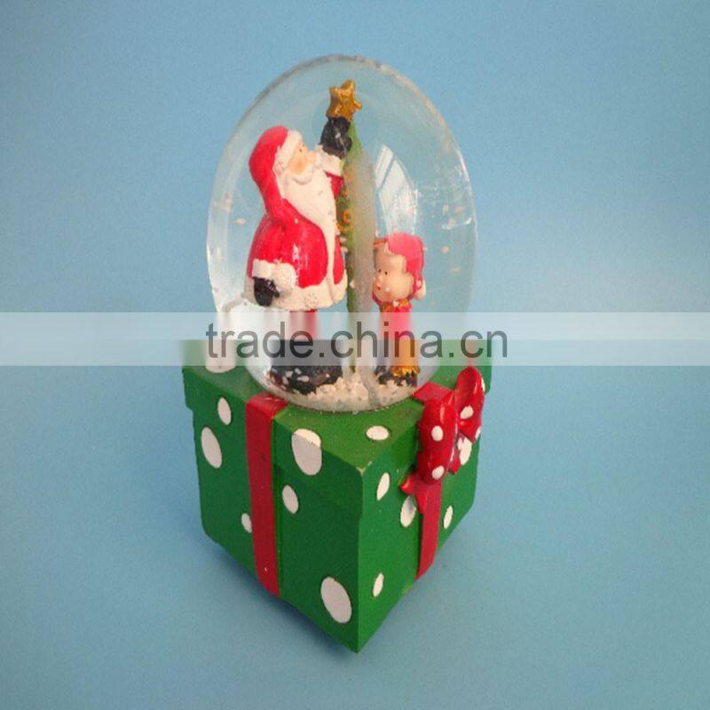 Wholesales Xmas snow globe crafts with custom music