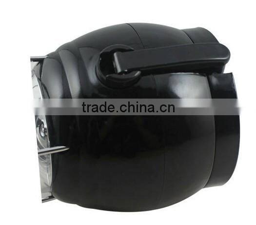 Hand-operated generating LED lighting