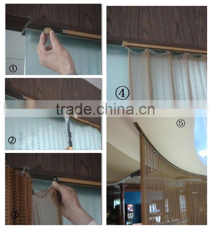 Metal chain mesh for room divider