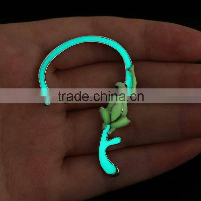 Wholesale lighted jewelry fancy animal earring frog charm ear cuff
