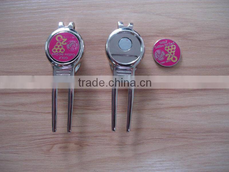 bulk golf divot tool with ball markers