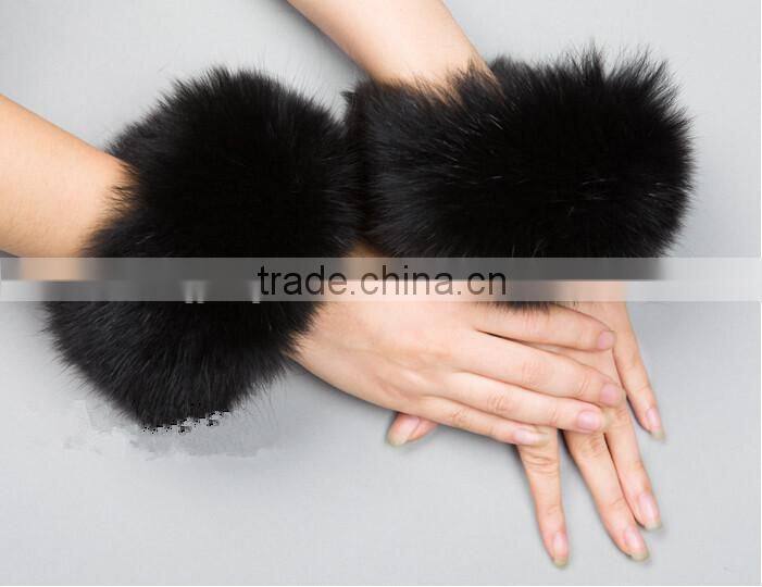 Fashion Accessory Genuine Silver Fox Fur Cuff / Real Fox Fur For Decorate