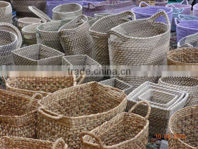 WaterHyacinth Basket With Handle And Fabric Top Rim Decoration