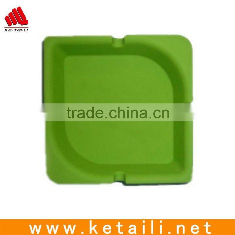 Fashion customize silicone ashtray with logo