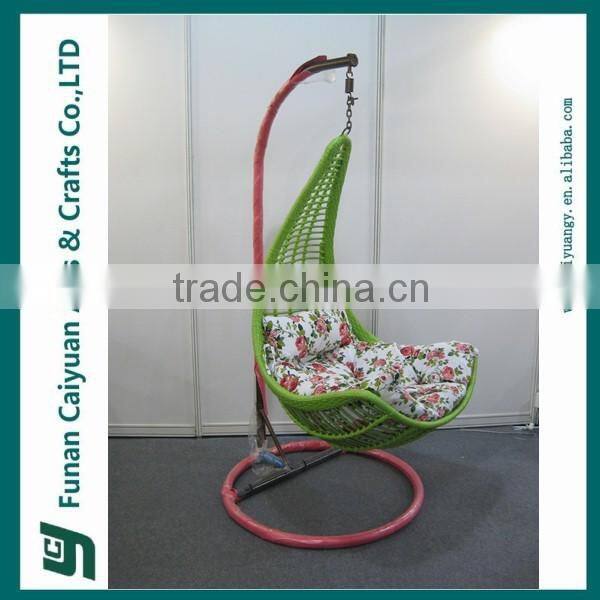 2014 new arrival PE rattan simple design leisure style hanging chair