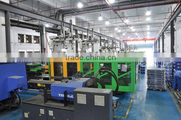 Robot Arm With Vacuum Suction Cup