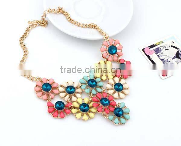 Resin Multicolor Flower Vintage Choker Pendant Statement Necklace Women Necklaces & Pendants Fashion Necklaces for Women 2014