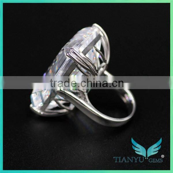 925 Sterling Silver Rectangle Emerald Cubic Zirconia Party Ring