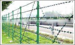 3-strands barbed wire