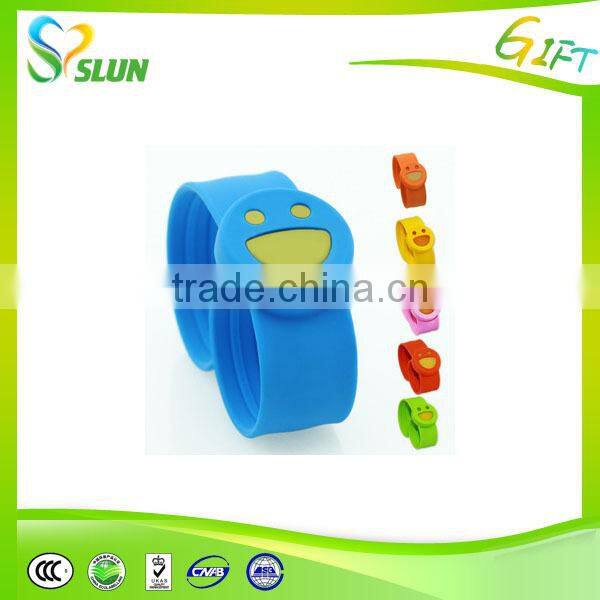 China factory hottest selling cheap slap band watches