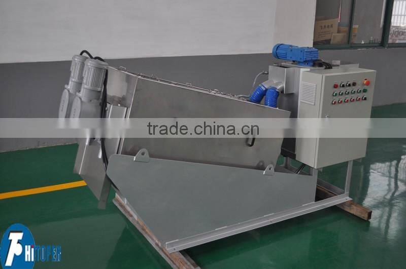 Screw type sludge dehydrator, screw press for wastewater treatment