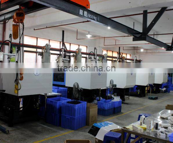 Hard Plastic Squeegee with Felt