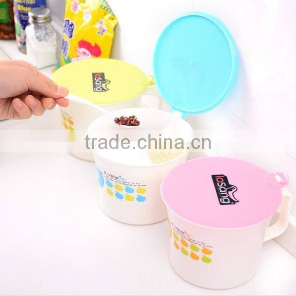 Custom Creative Food-Grade PP Plastic 3 Apartment Seasoning Spice Storage Box Supplier