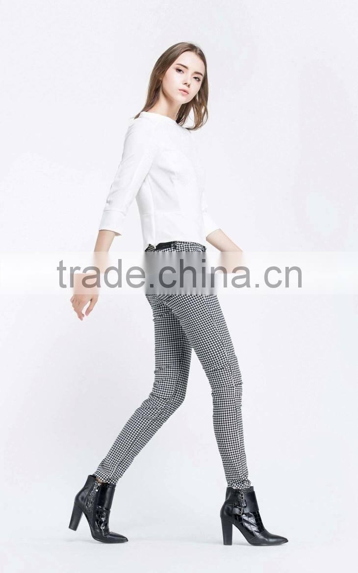 Nice Tight-Fitting Long-Sleeved Dobby Design T-shirt Plain White