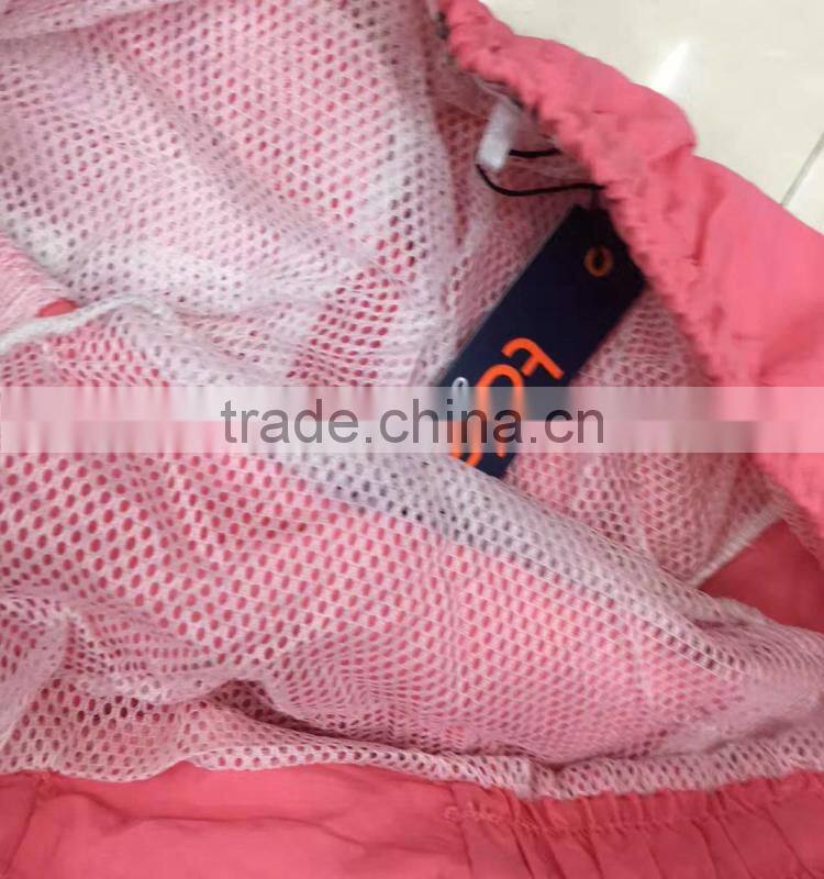 Stylish men 100%polyester beach shorts factory closeout