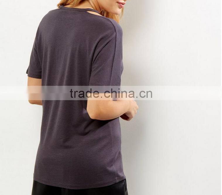 Black women ripped cut out elongated t shirt of coton material