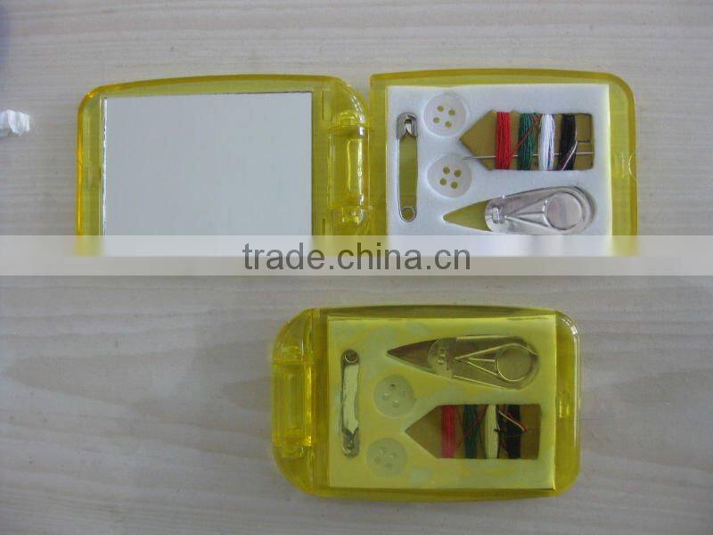 Plastic travel Sewing kit/Small sewing kit