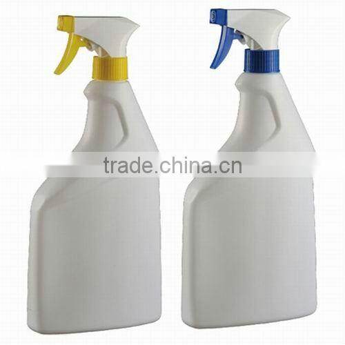 Plastic garden spray bottle