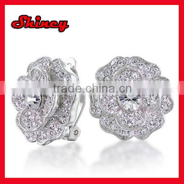 White & Yellow Round Diamond Micro Pave Setting Kite Shape Stud Earrings designer silver earring with pave cz